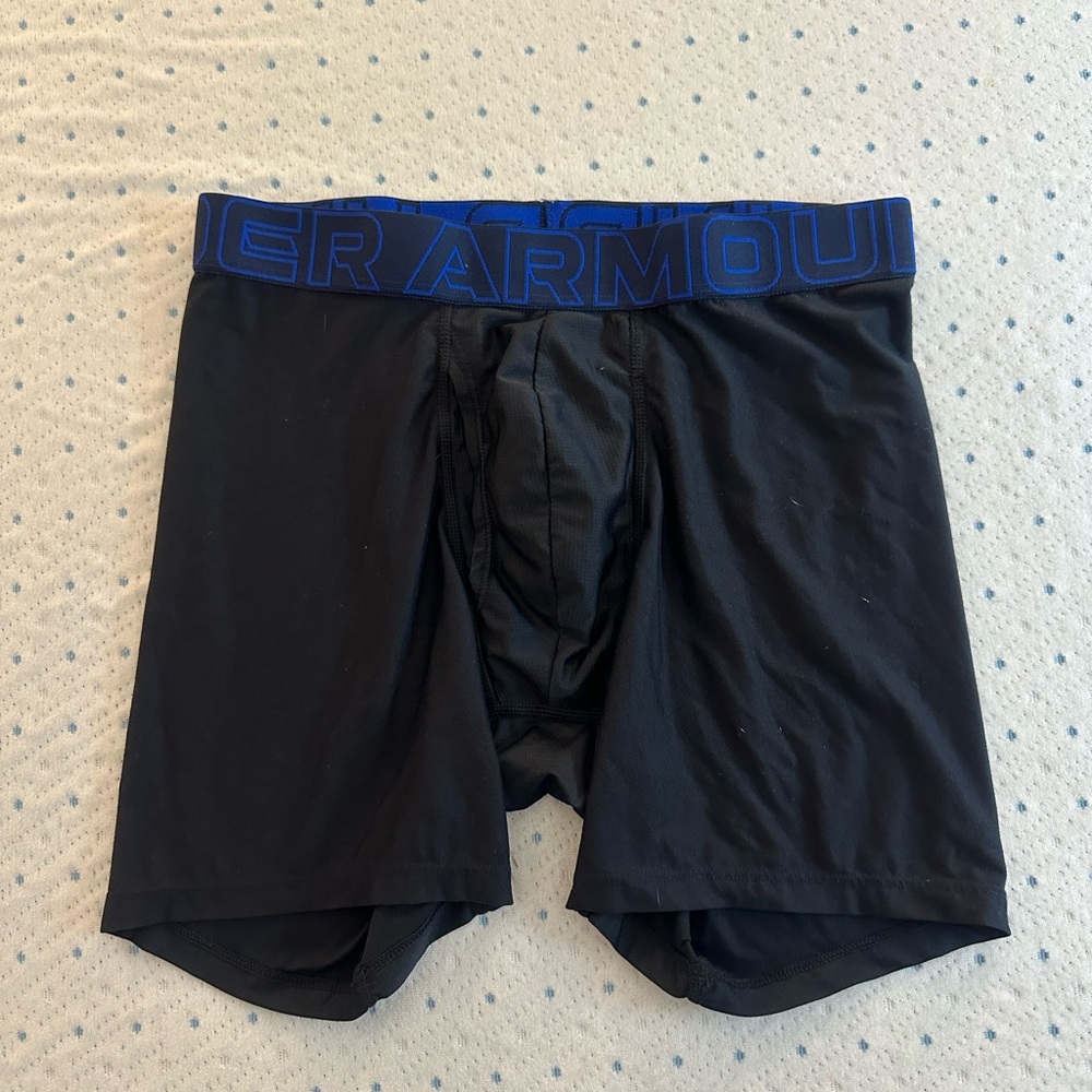 Under Armour Men's Black and Blue Boxer Briefs